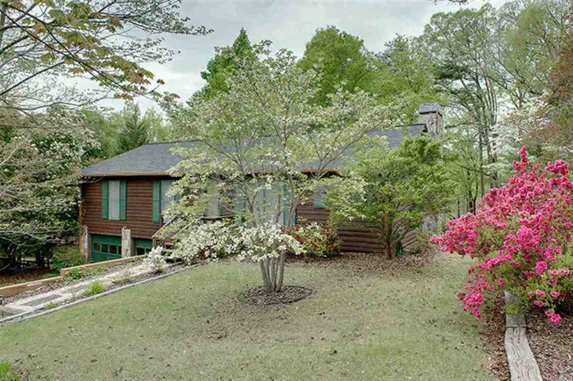 1011 Whitfield Point