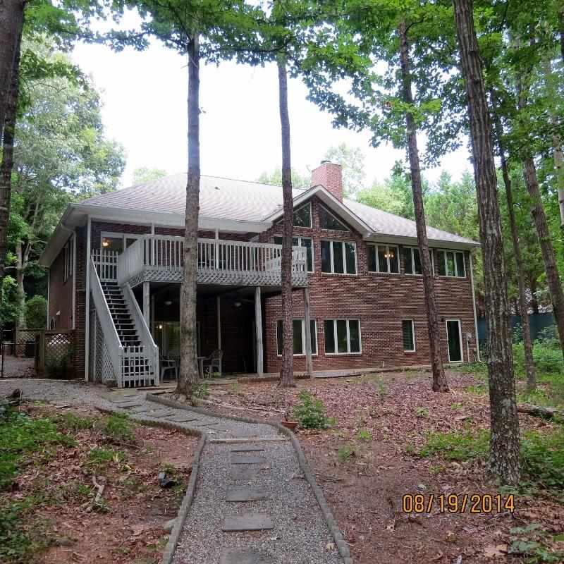 1015 Pintail Point Road