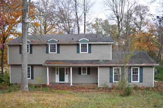 224 Ravenwood Circle