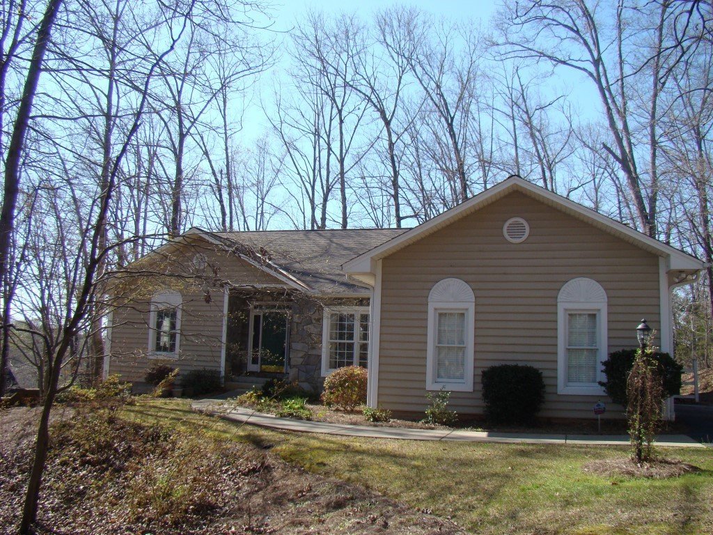 136 Loran Pointe Circle