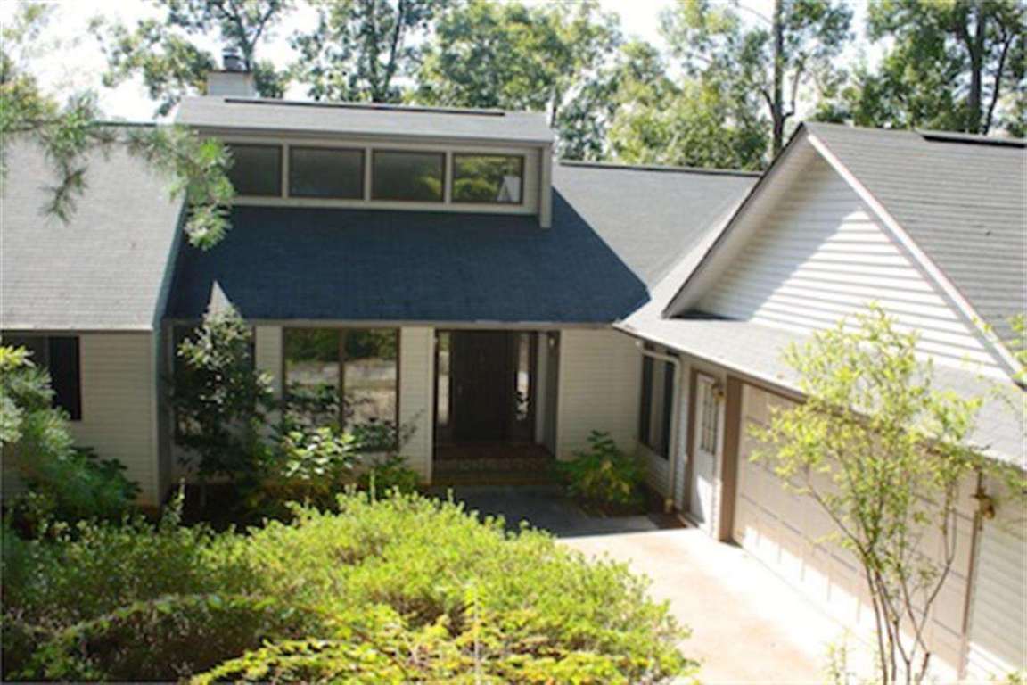 304 Shorecrest Drive