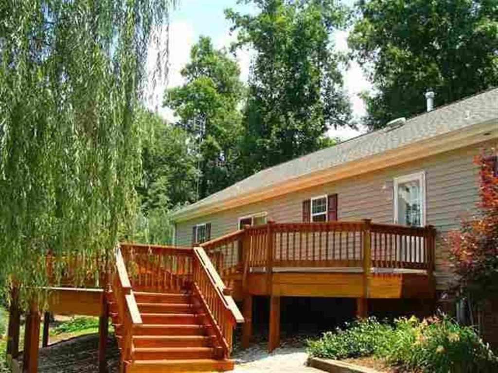 302 W Capewood Drive