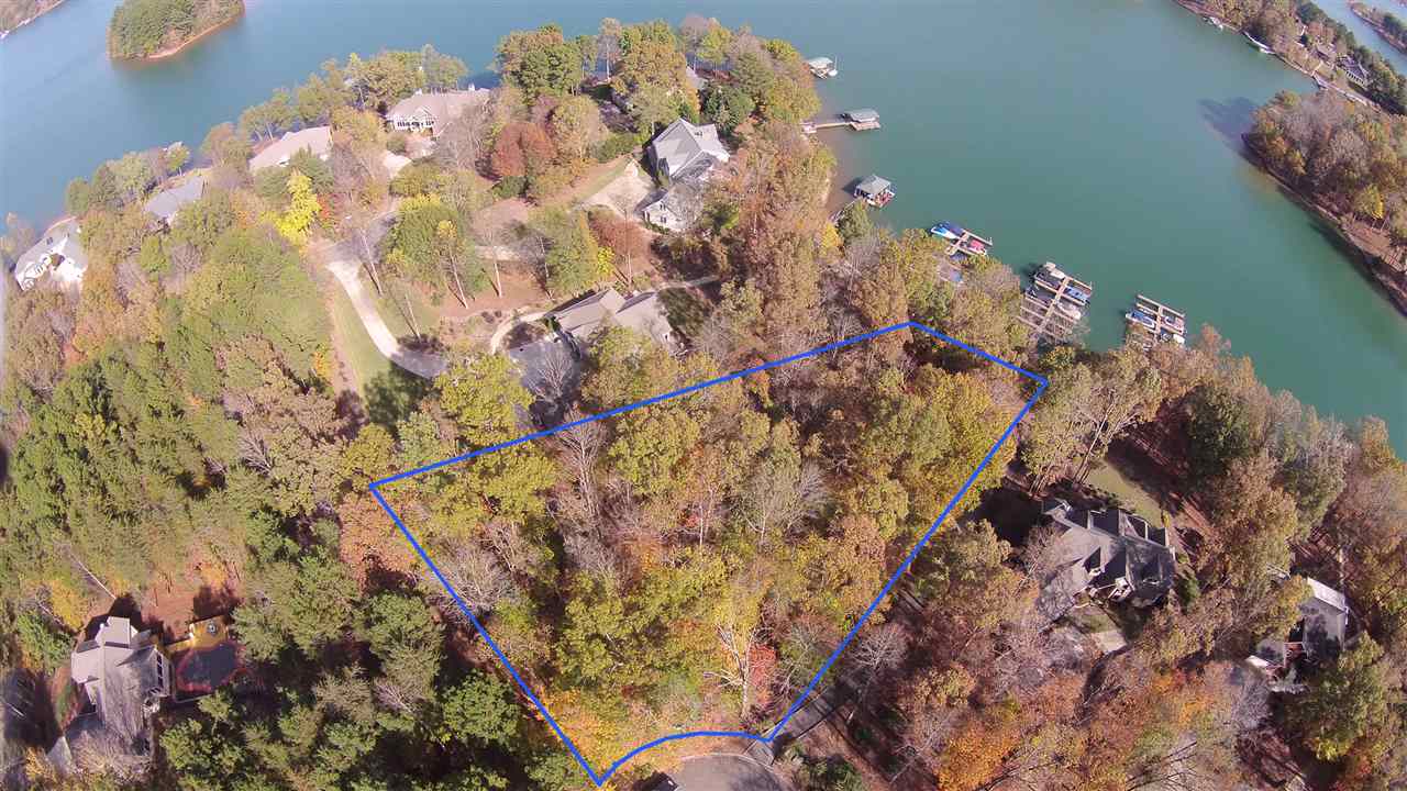 213 Oak Hollow Court