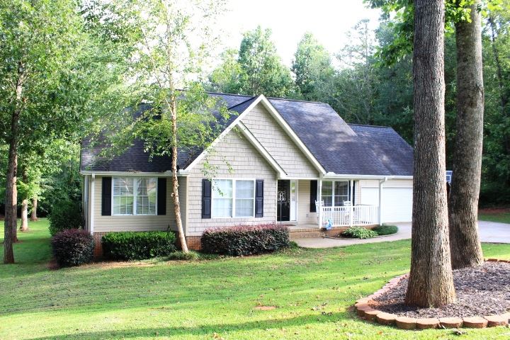 712 Sunny Shore Lane