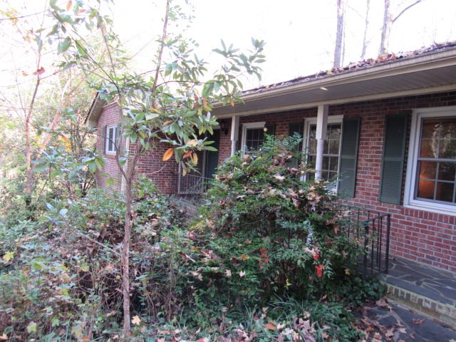 102 Valley View Court