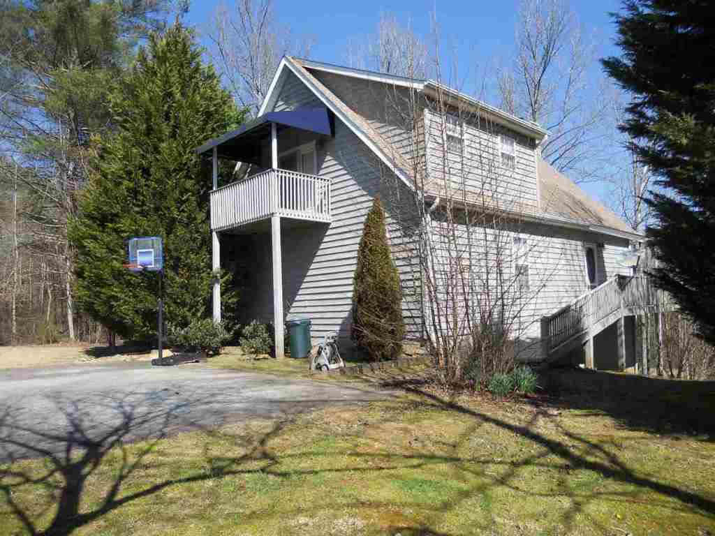 106 Falcon Crest Way