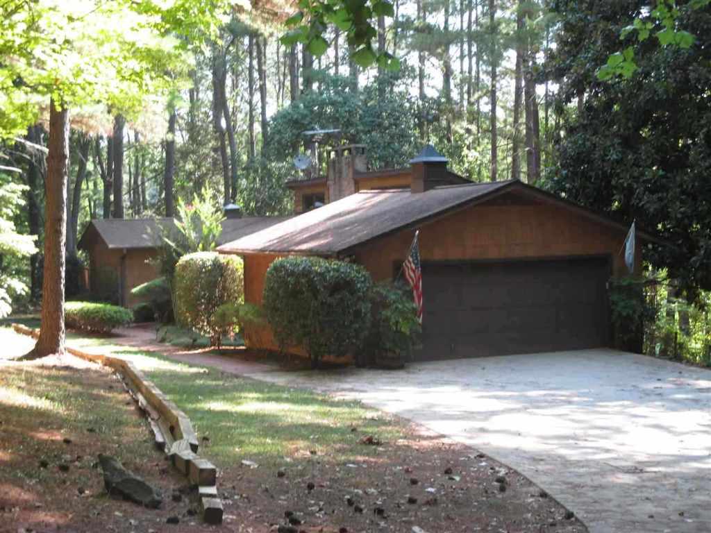 828 Keowee School Road