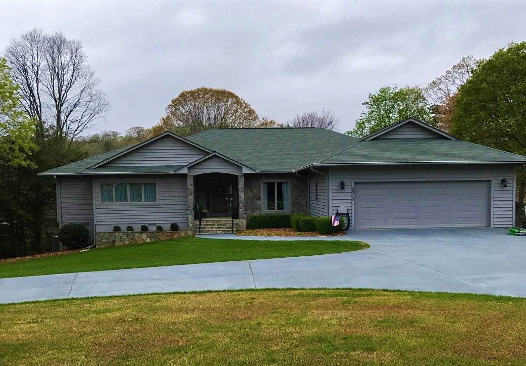 2010 Hampton Shores Drive