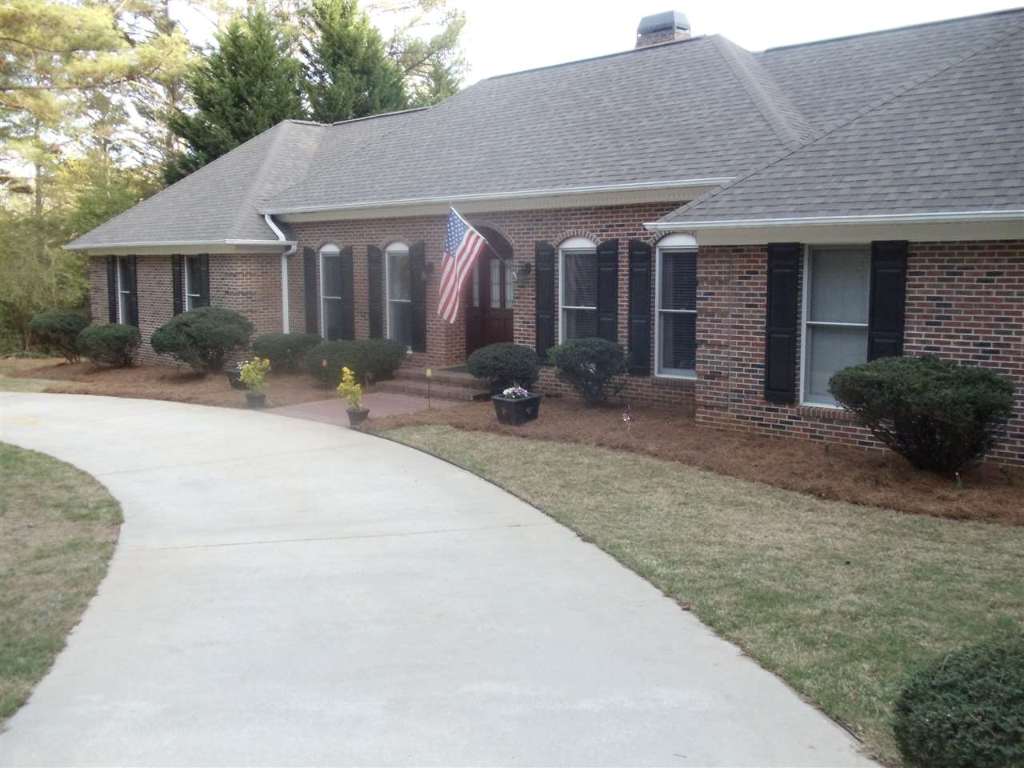 703 Marina Pointe Court