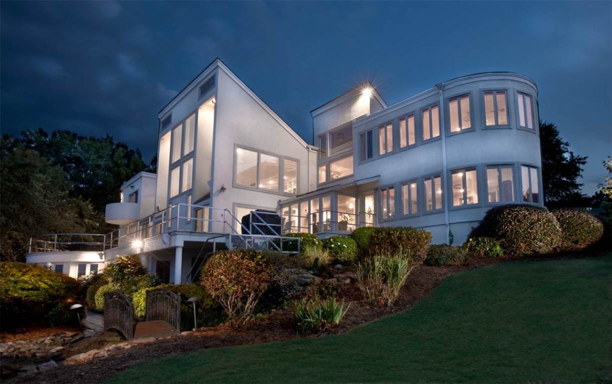 2007 Hampton Shores Drive