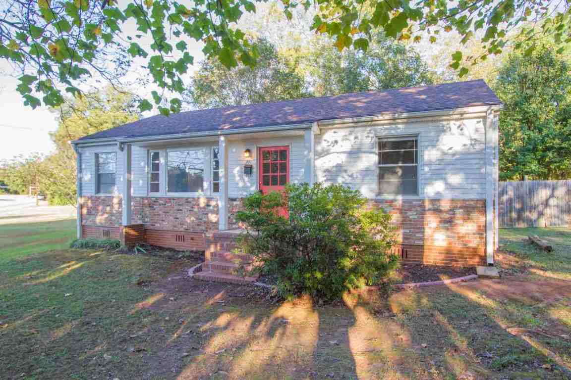Property image 1 at 700 Greenville Street, Pendleton, SC 29670