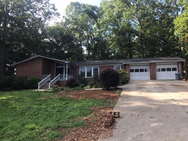 Property image 1 at 300 Sourwood, Seneca, SC 29678