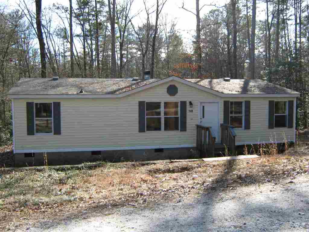 Property image 1 at 740 Red Oak Drive, Tamassee, SC 29686