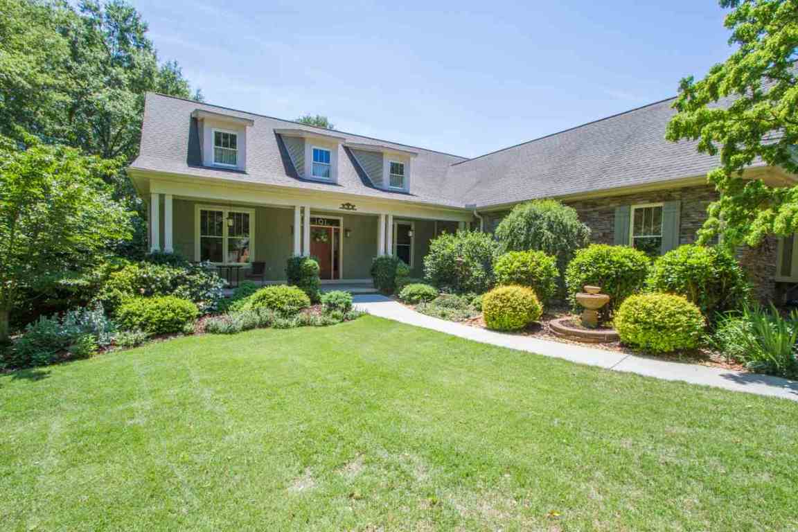 101 Welborn Oaks Way