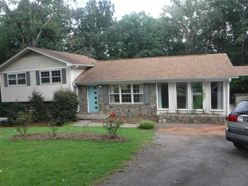 Property image 1 at 100 Shady Lane, Seneca, SC 29678