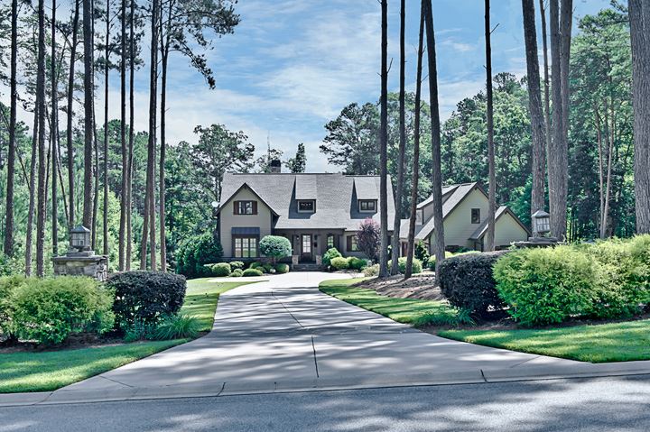 107 Rollingwood Drive