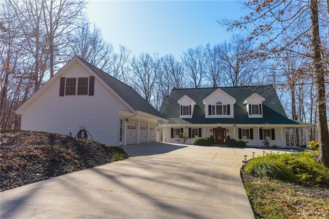 Property image 1 at 201 Cleveland Ferry Road, Fair Play, SC 29643