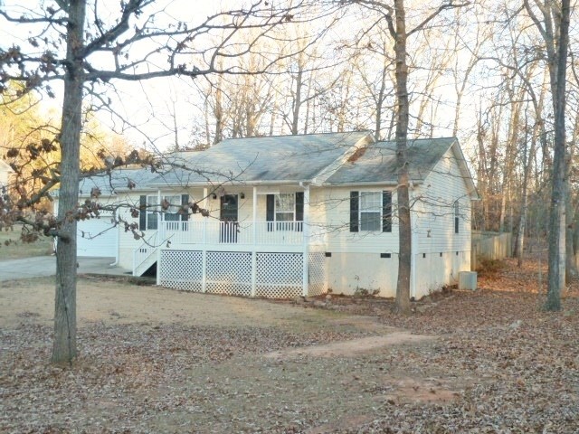 Property image 1 at 213 Stacey Kelley Drive, Seneca, SC 29678-1042