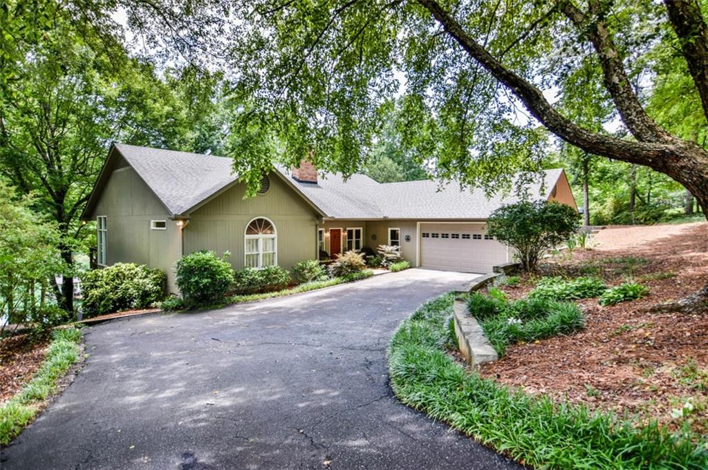 108 Chartwell Point Road