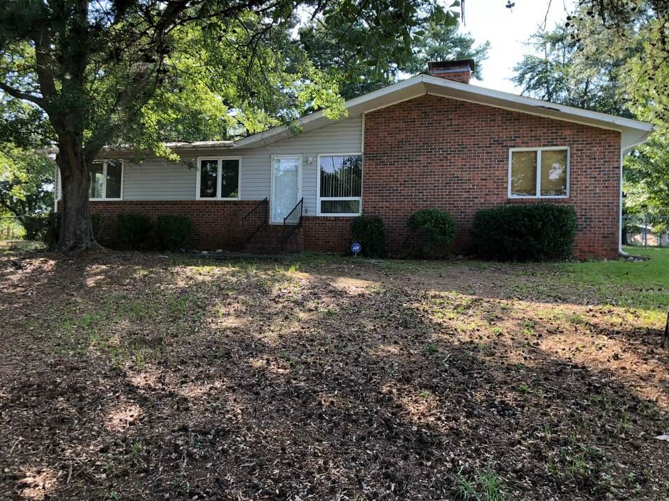 Property image 1 at 1804 Goddard Avenue, Seneca, SC 29678