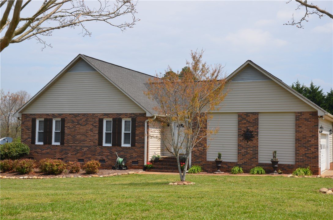 Property image 1 at 108 Century Court, Pendleton, SC 29670