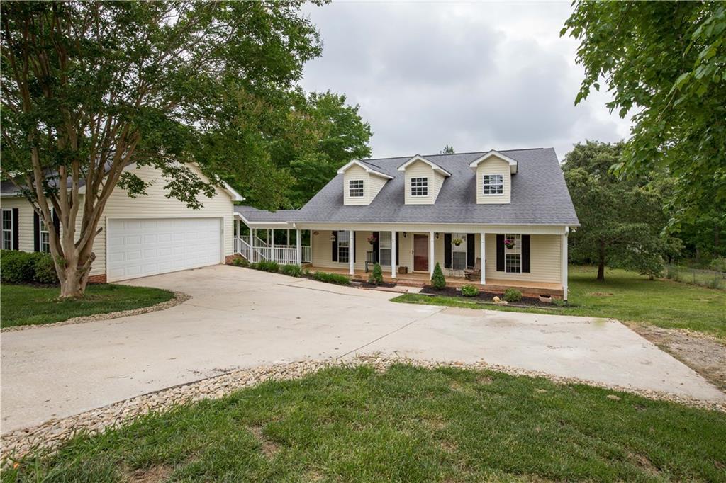 Property image 1 at 500 Hampton Road, Liberty, SC 29657