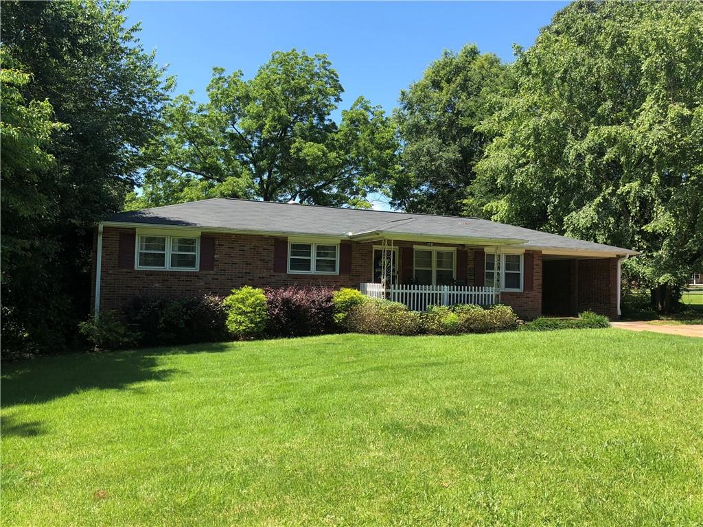 2902 Beechwood Parkway