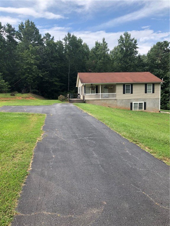 Property image 1 at 409 Pawnee Drive, Walhalla, SC 29691