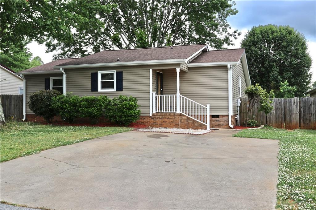 Property image 1 at 106 Terrace Road, Easley, SC 29642