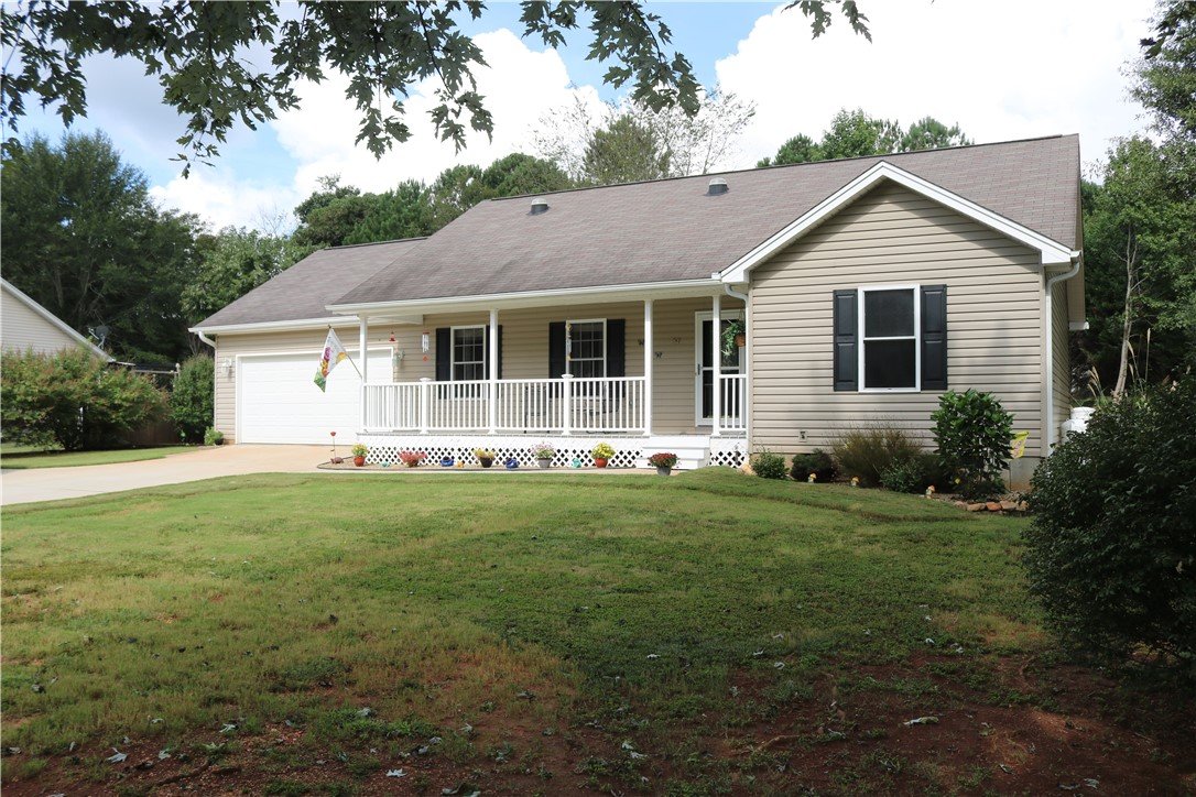 Property image 1 at 404 Chetola Road, Seneca, SC 29672