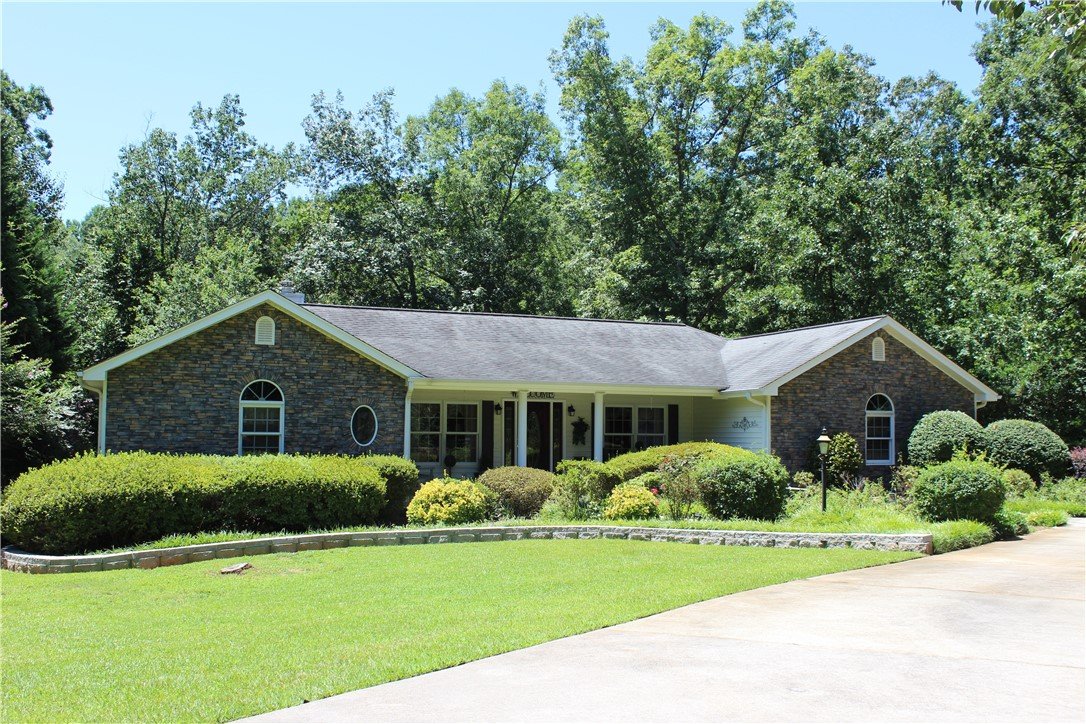 Property image 1 at 323 Amethyst Way, Seneca, SC 29672