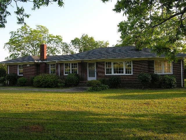 Property image 1 at 190 Meadow Lane, Westminster, SC 29693