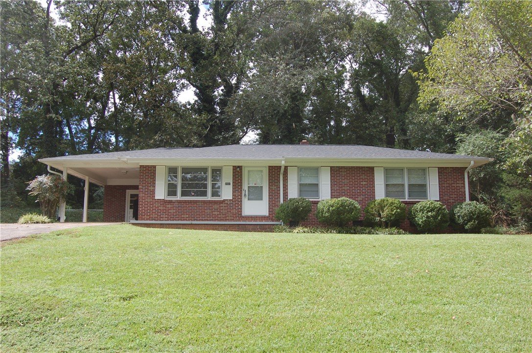 Property image 1 at 2001 Sunset Drive, Seneca, SC 29672