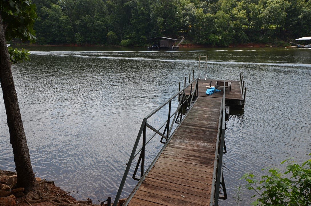 Property image 1 at 800 Dogwood Lane, Townville, SC 29689