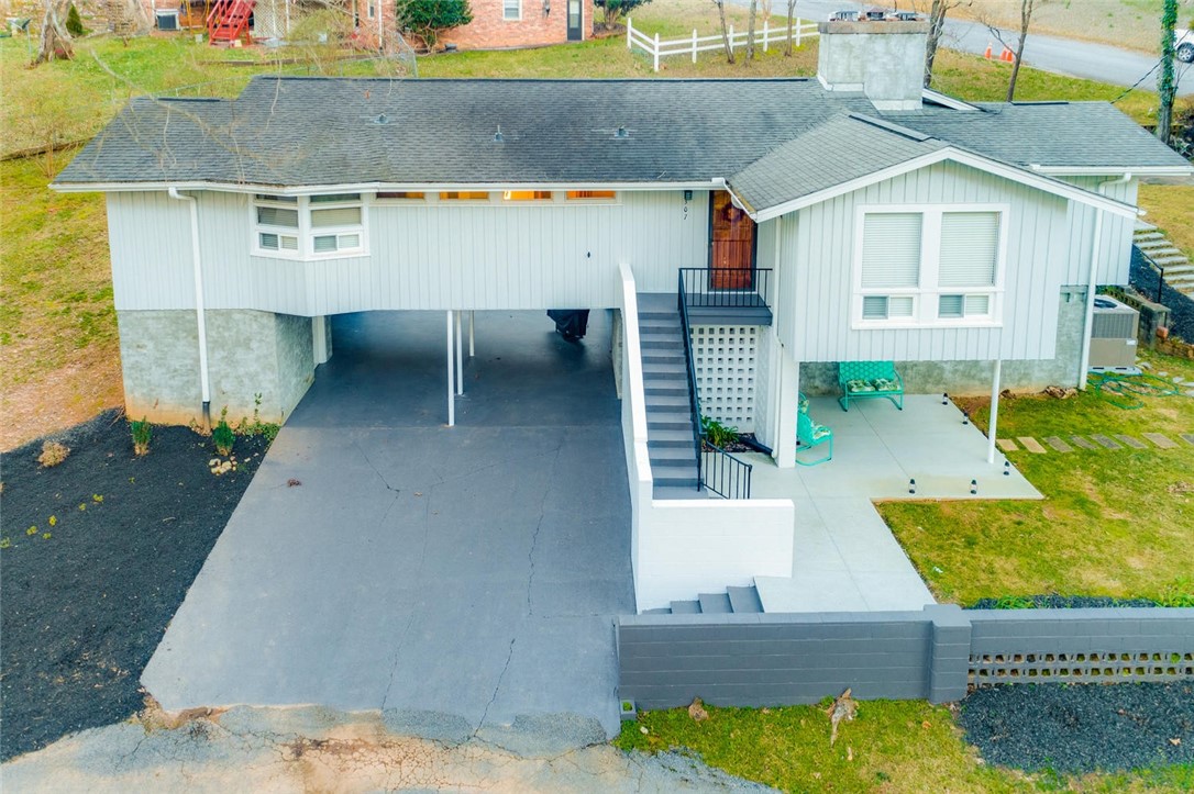 307 Tanglewood Drive