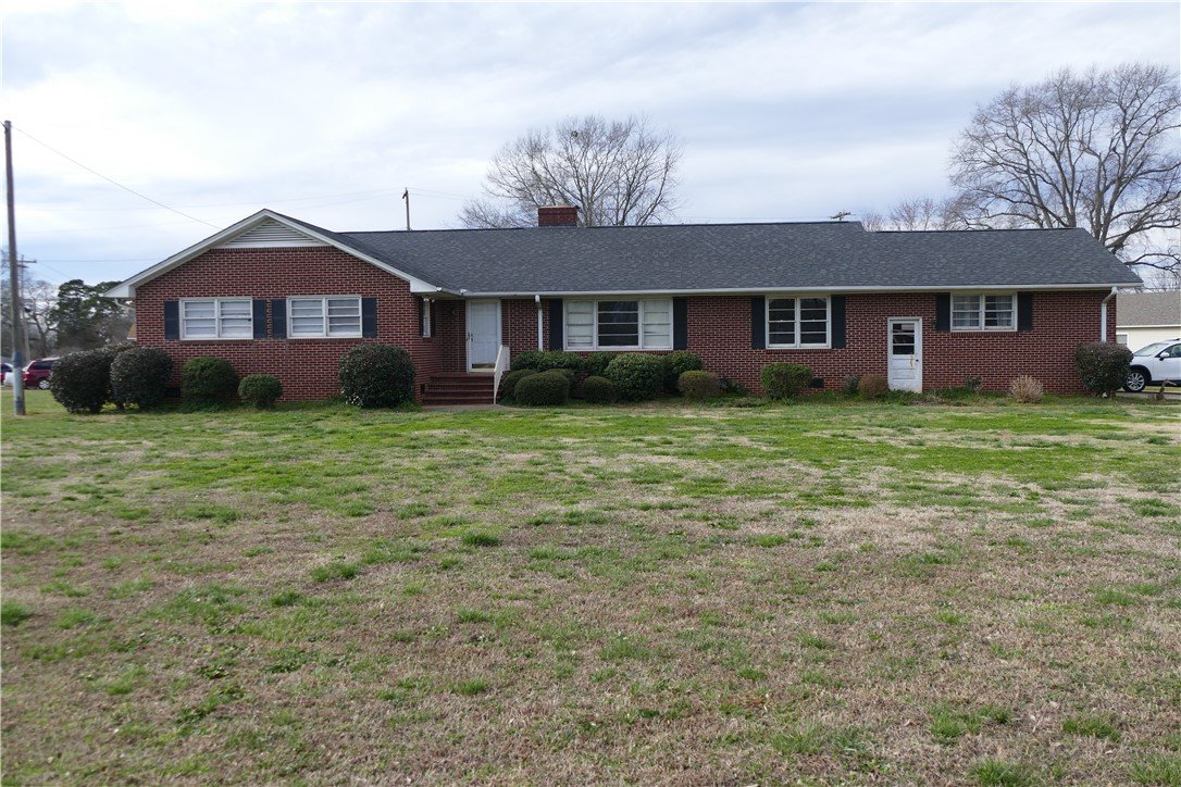 Property image 1 at 3222 Algonquin Avenue, Anderson, SC 29626