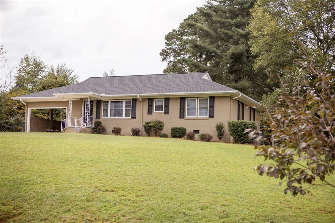 Property image 1 at 405 Overbrook Drive, Seneca, SC 29678