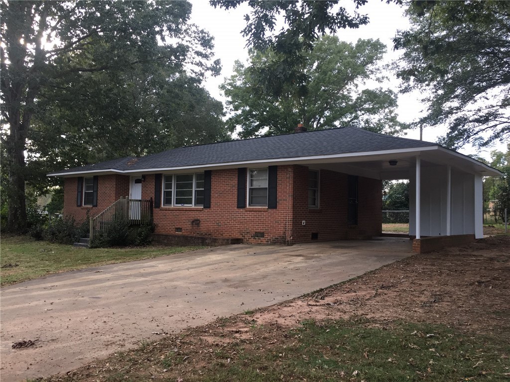 Property image 1 at 3314 Algonquin Avenue, Anderson, SC 29626