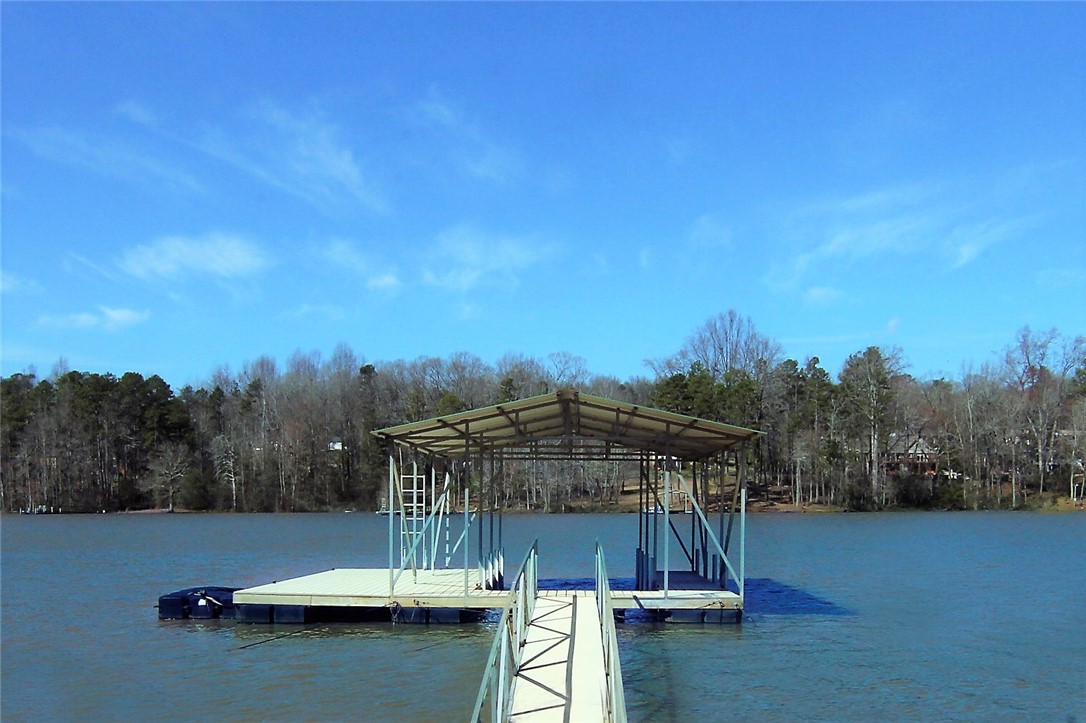 Property image 1 at 304 Green Hill Drive, Anderson, SC 29621