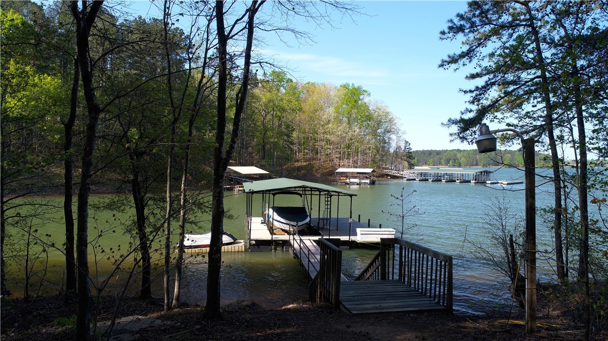 Property image 1 at 176 Bay Drive, Fair Play, SC 29643