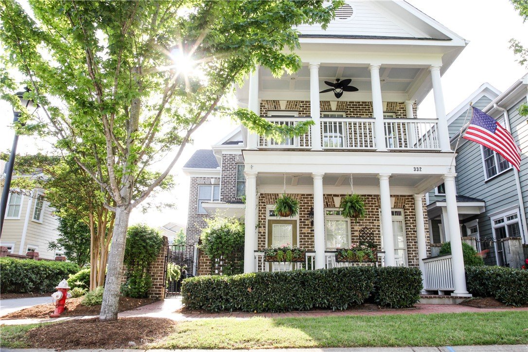 332 Village Walk Lane