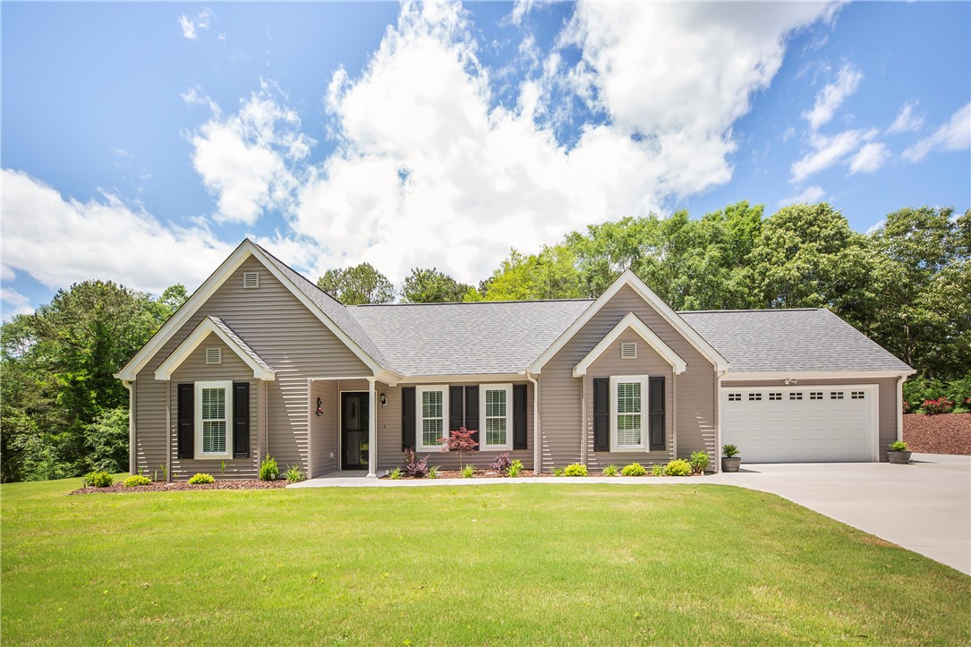 Property image 1 at 206 Fisherman Lane, Seneca, SC 29672