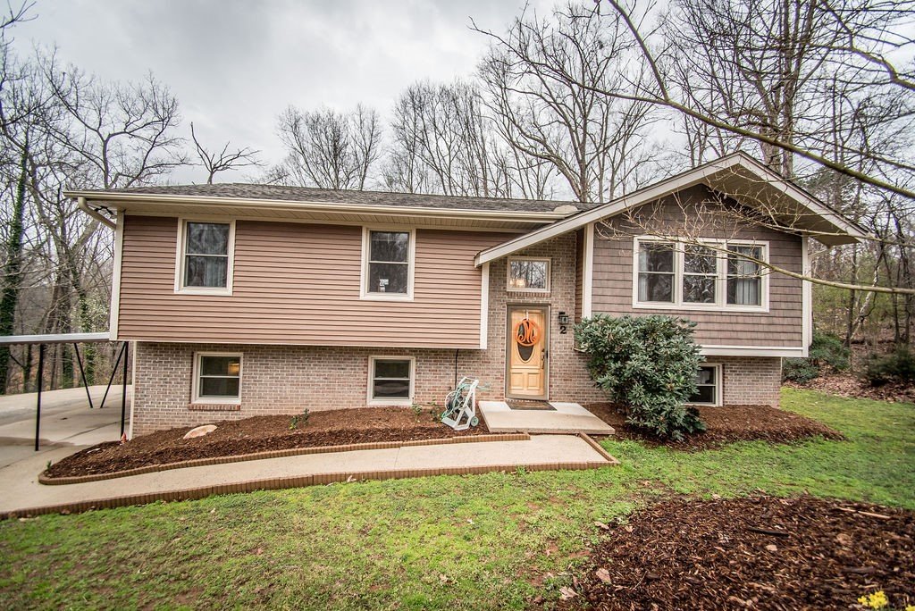 Property image 1 at 2 Ivy Court, Seneca, SC 29678