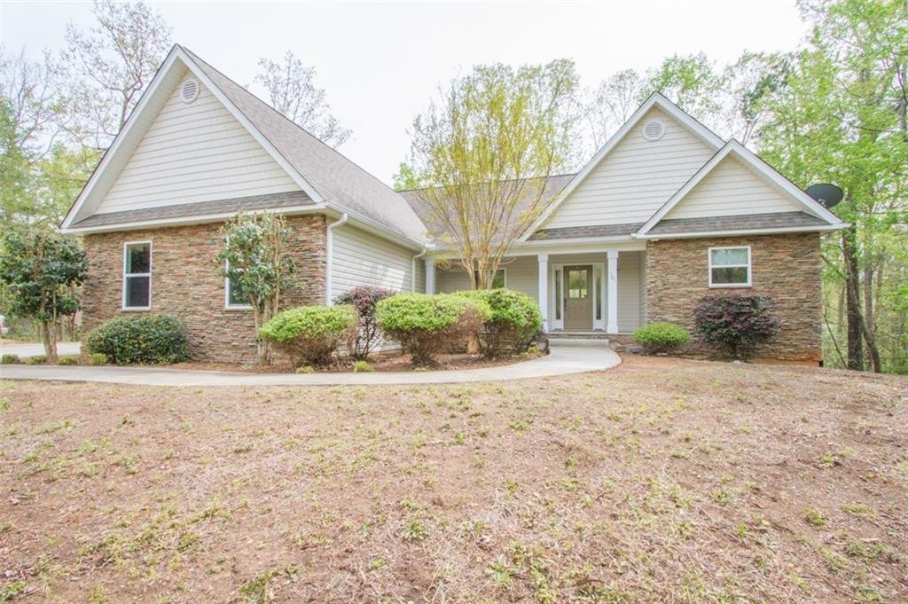 Property image 1 at 183 Bay Drive, Fair Play, SC 29643