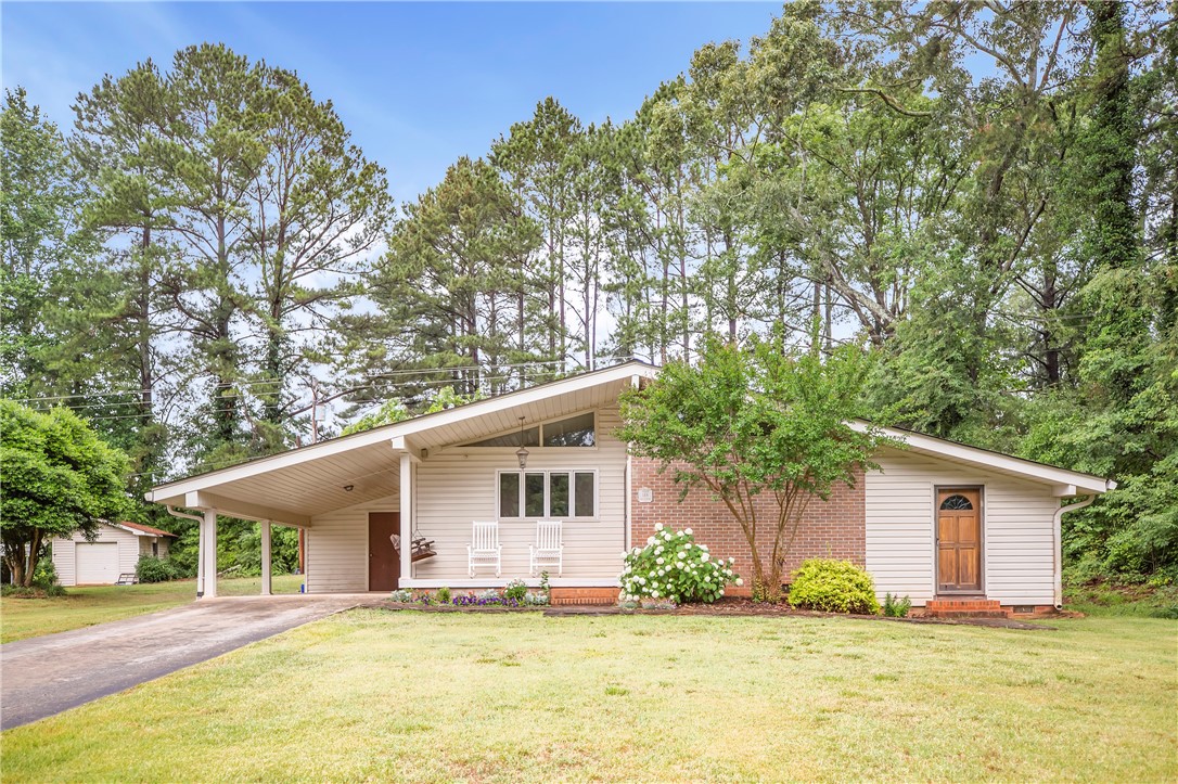 Property image 1 at 146 Bruce Boulevard, Seneca, SC 29672