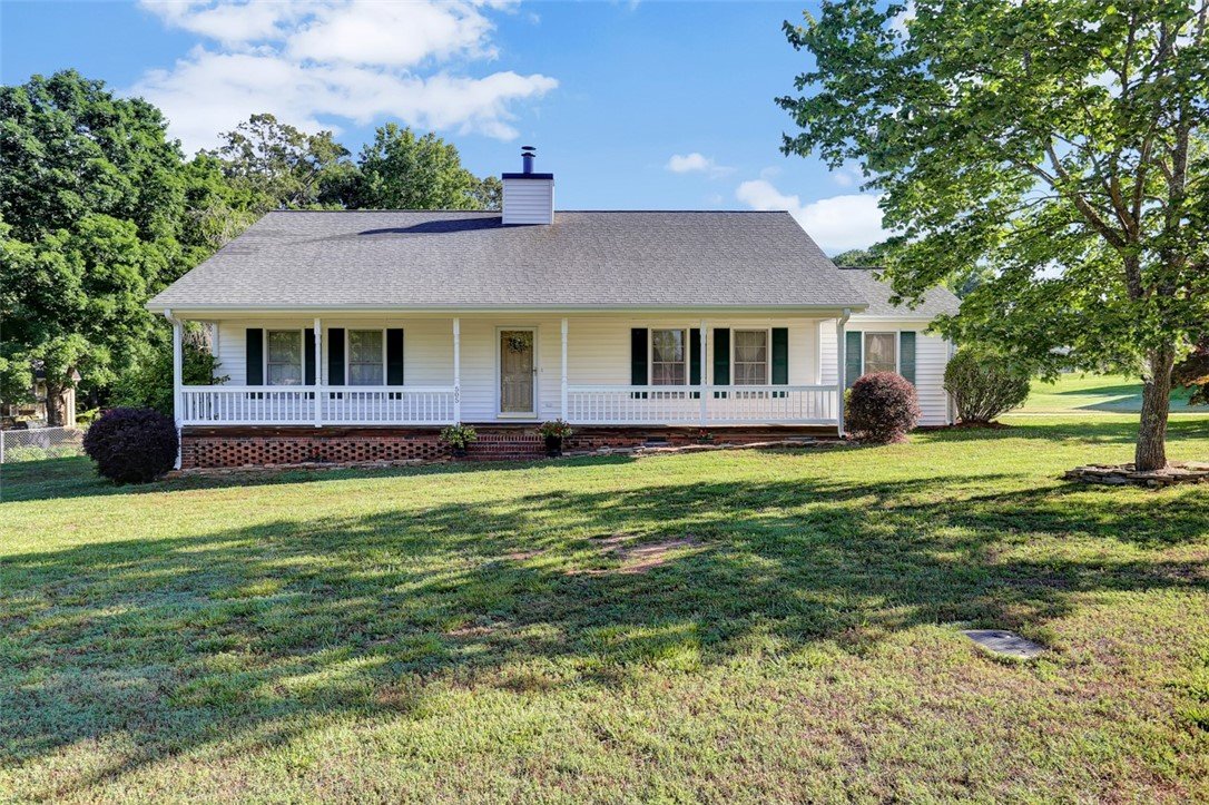 Property image 1 at 505 Clarendon Drive, Easley, SC 29642