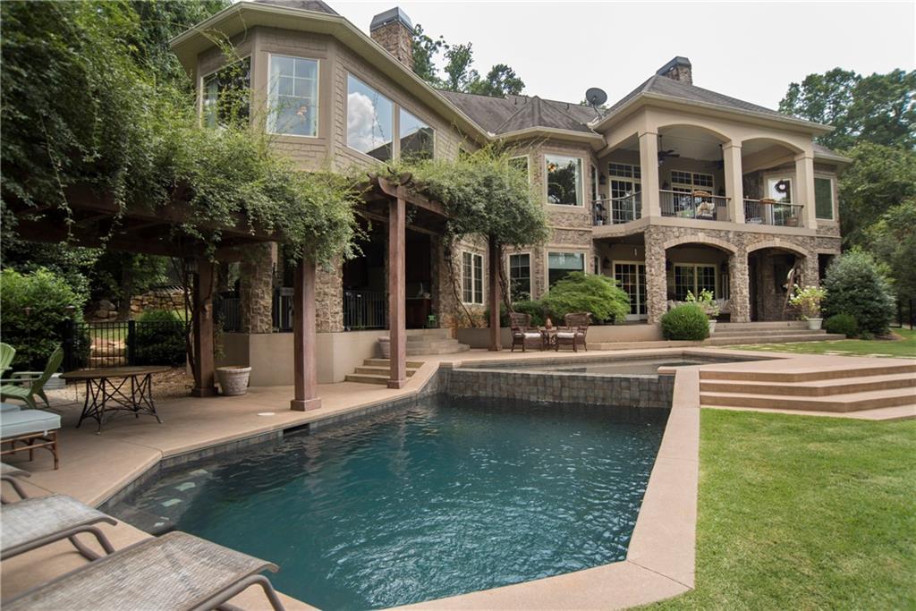 Property image 1 at 213 Horse Head Point Drive, Seneca, SC 29672