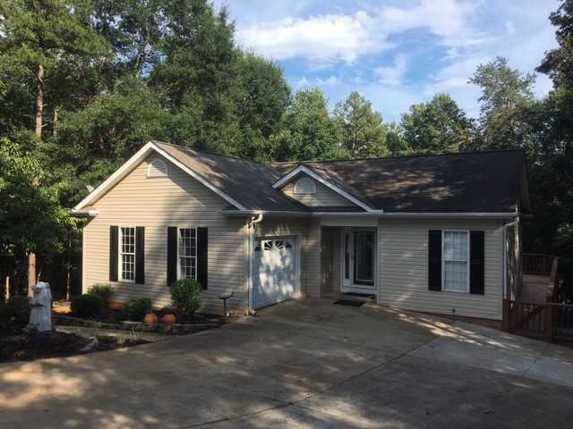 Property image 1 at 276 Penny Lane, Townville, SC 29689