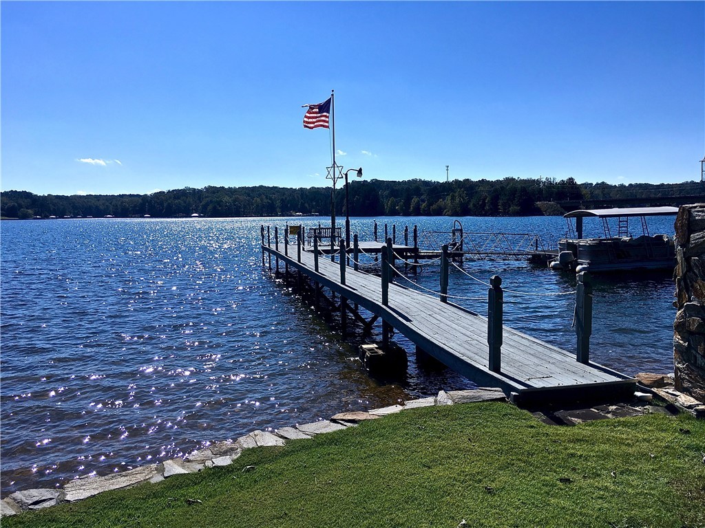 107 Meadowcrest Drive