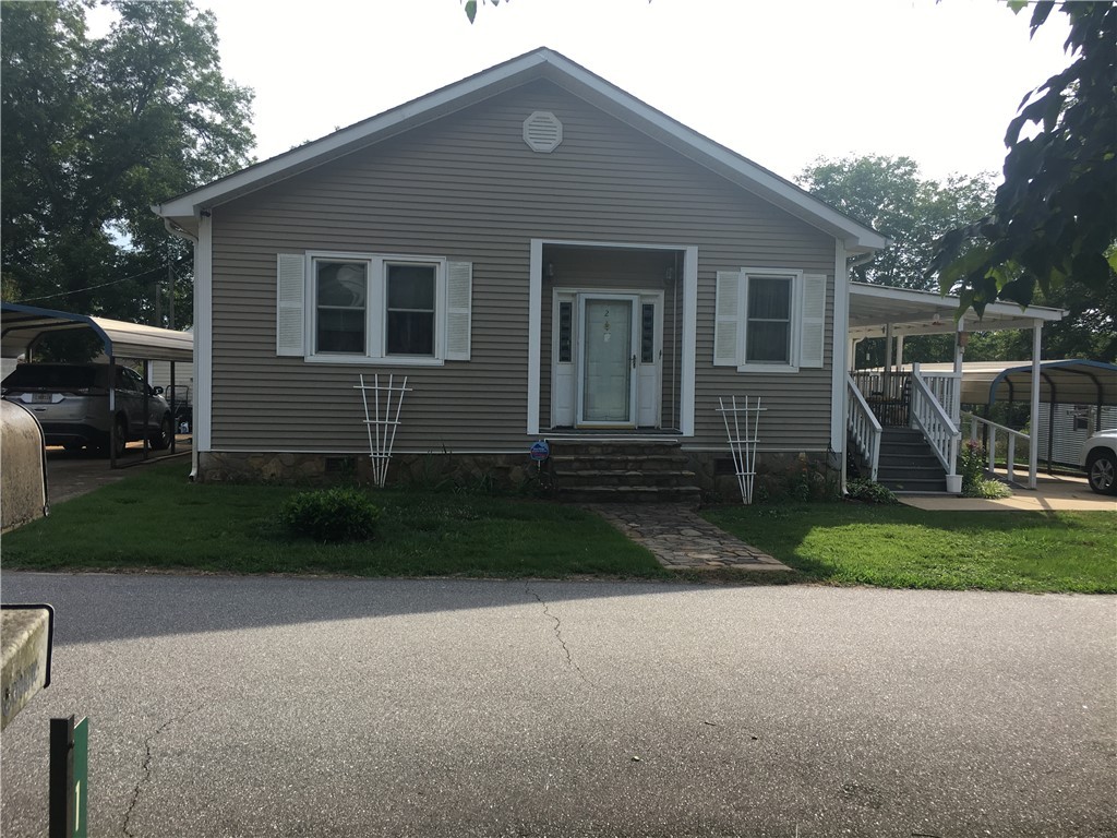 Property image 1 at 2 Brown Annex Street, Seneca, SC 29678